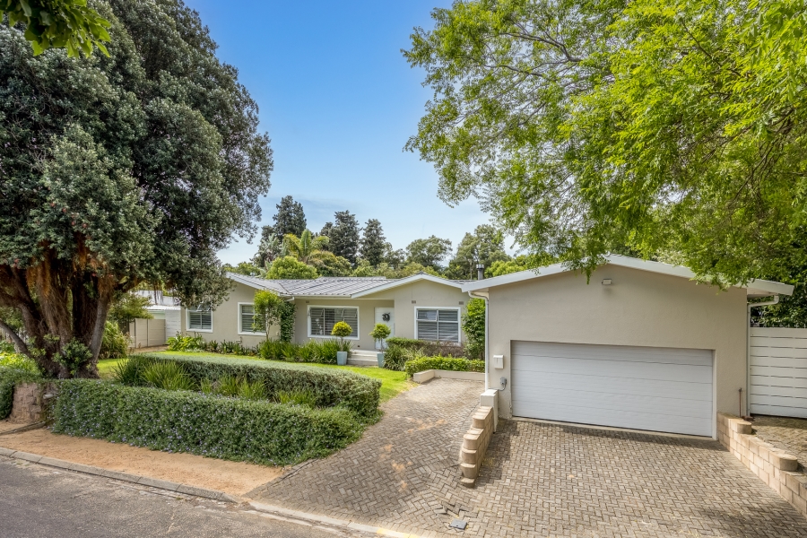 4 Bedroom Property for Sale in Kenridge Western Cape